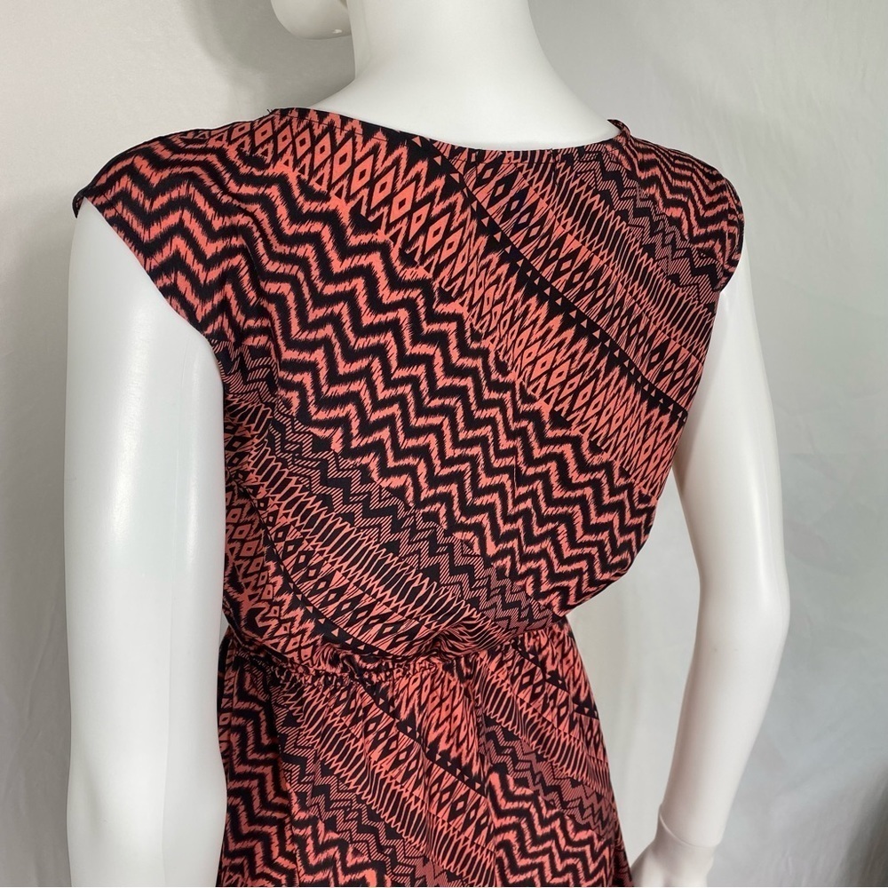 Delirious Los Angeles Lightweight Sleeveless Pocket Dress - Picture 5 of 7